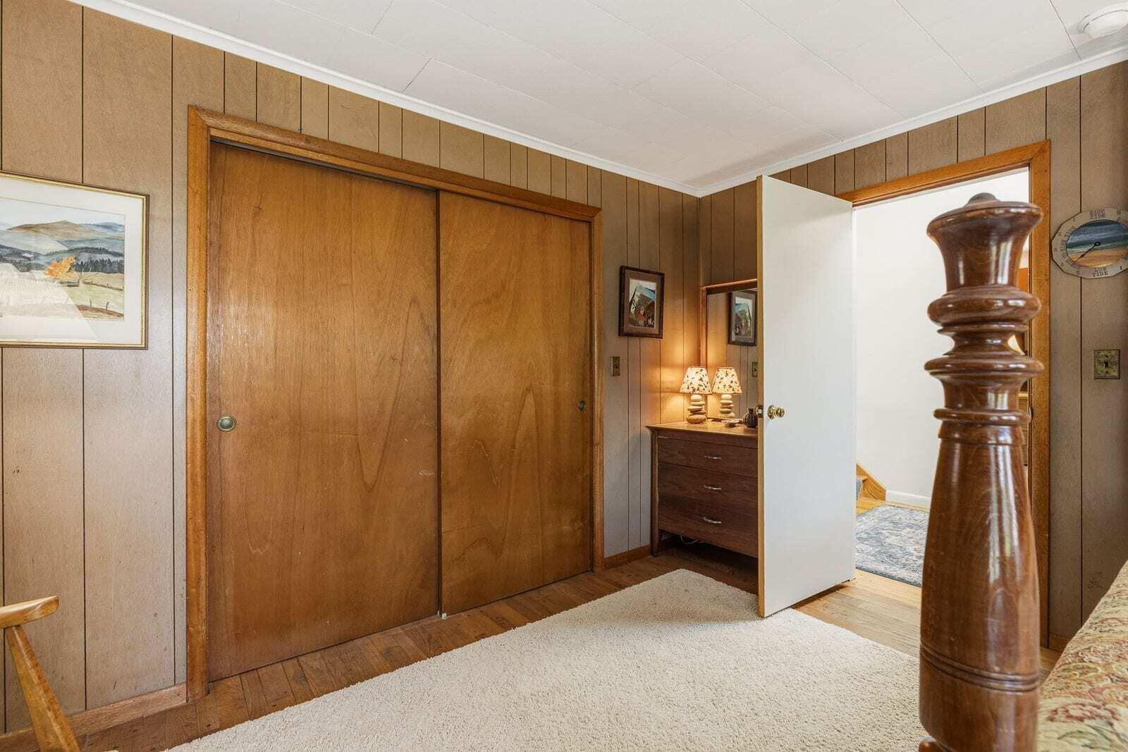 6 Proctor Avenue N