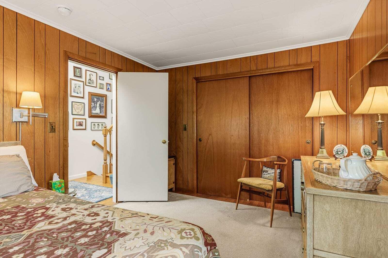 6 Proctor Avenue N