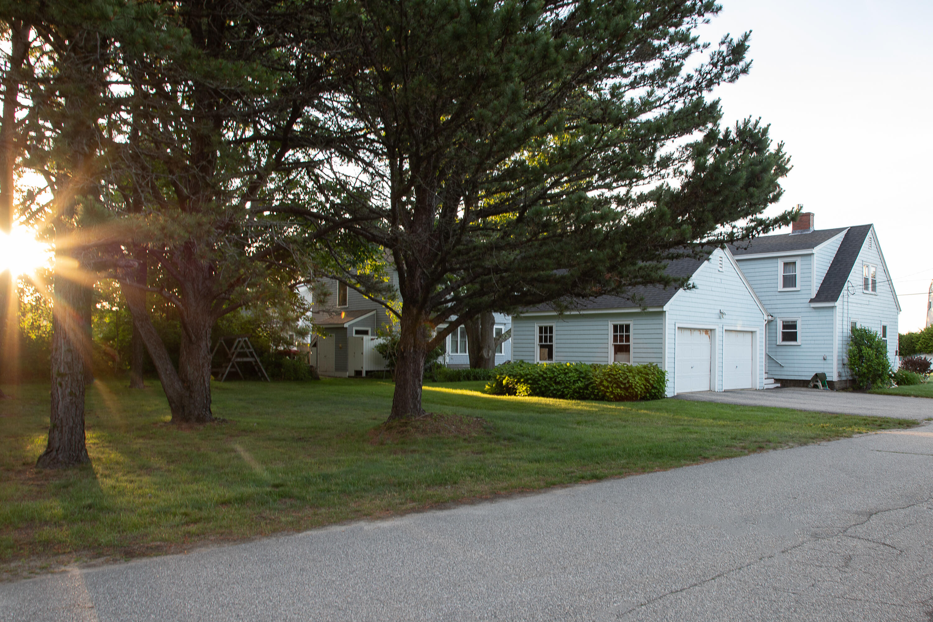 1052 Kings Highway
