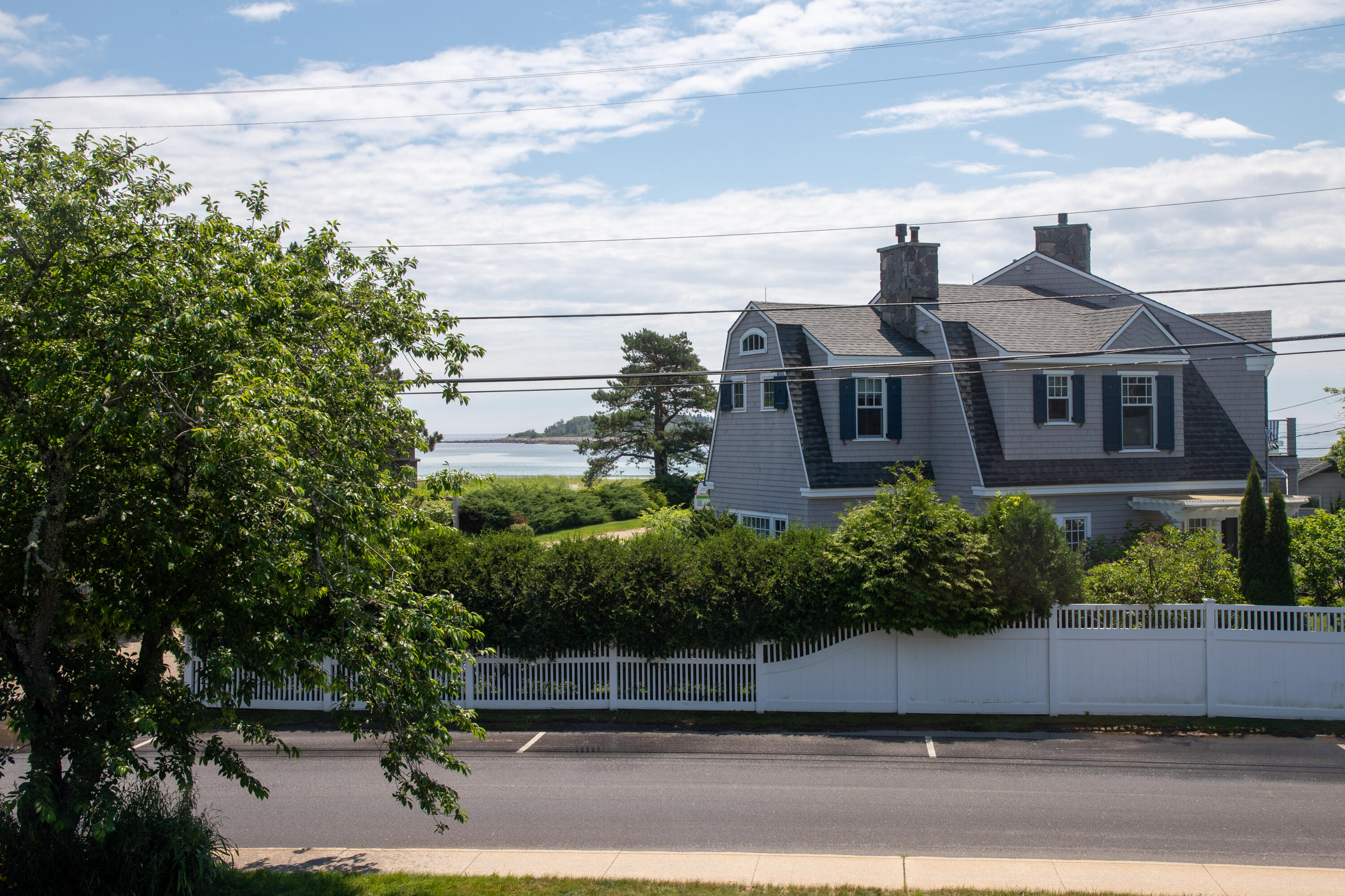 1052 Kings Highway