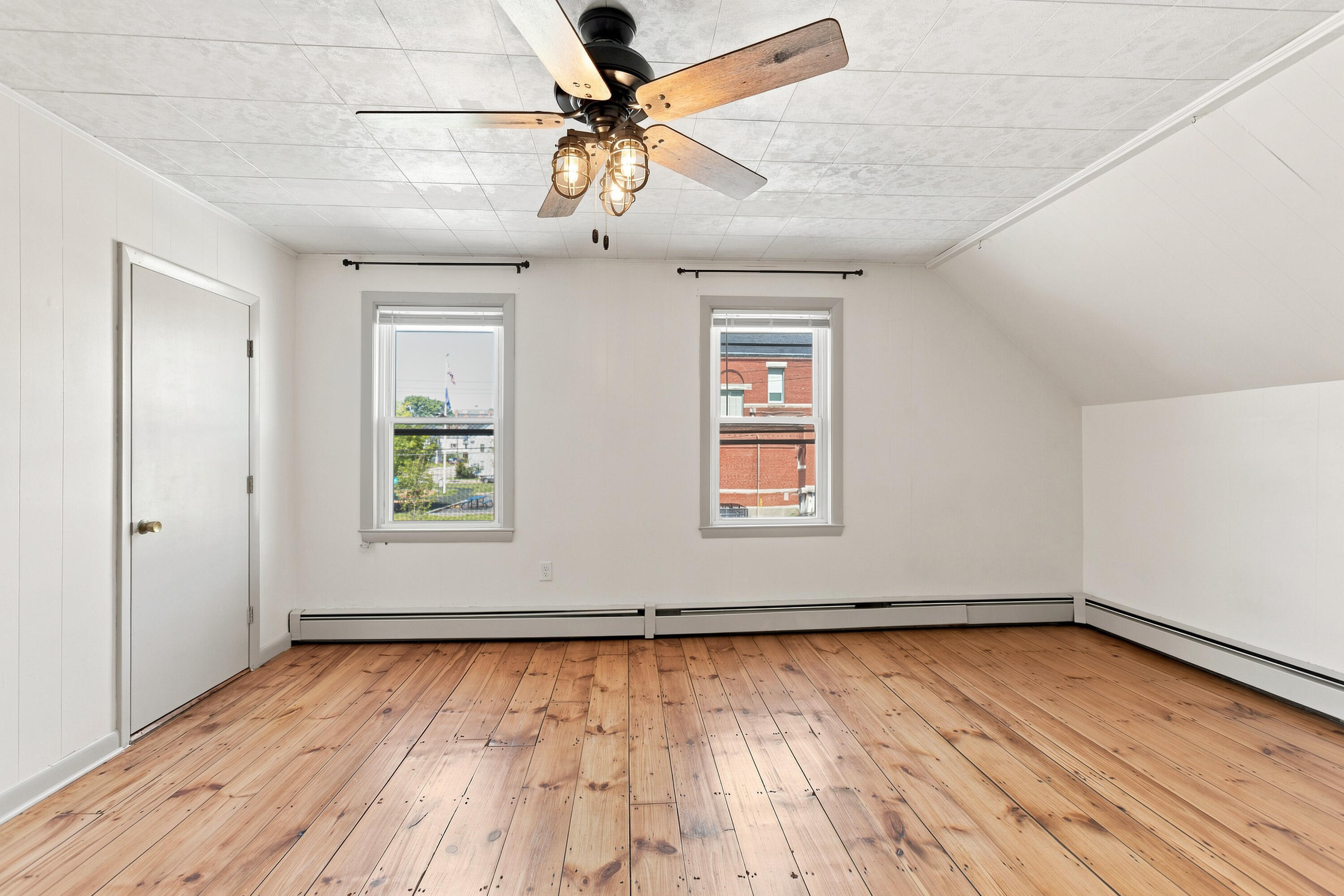 10 Clark Street