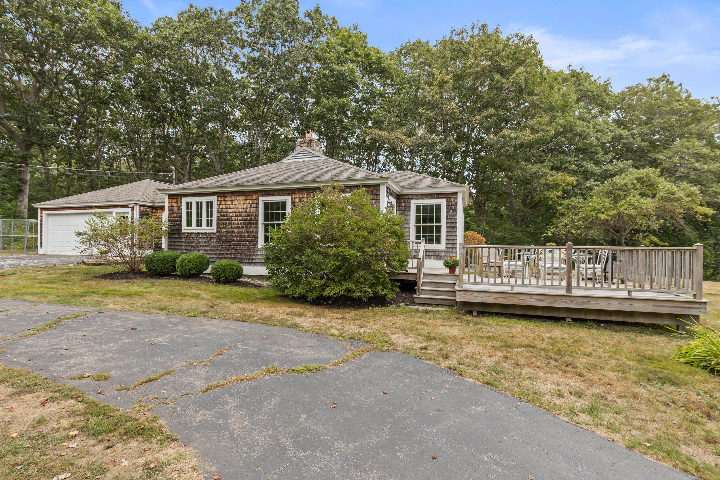 2 Peter Pond Lane