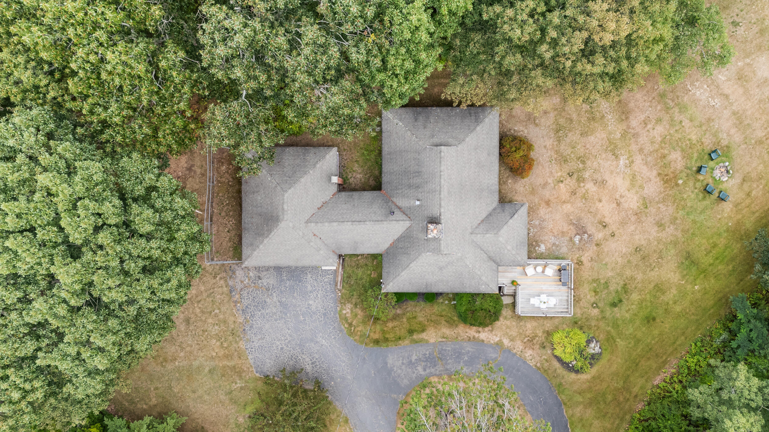2 Peter Pond Lane