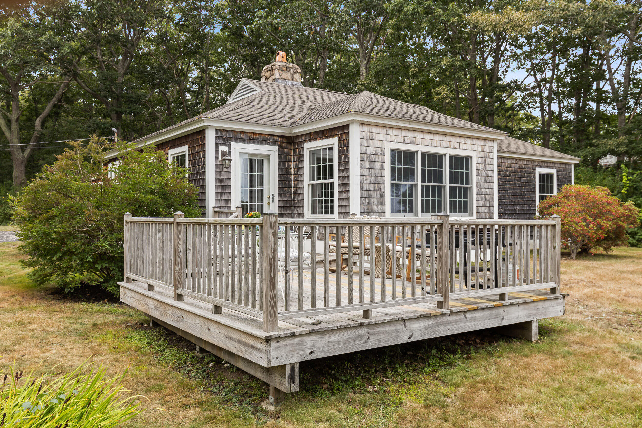 2 Peter Pond Lane