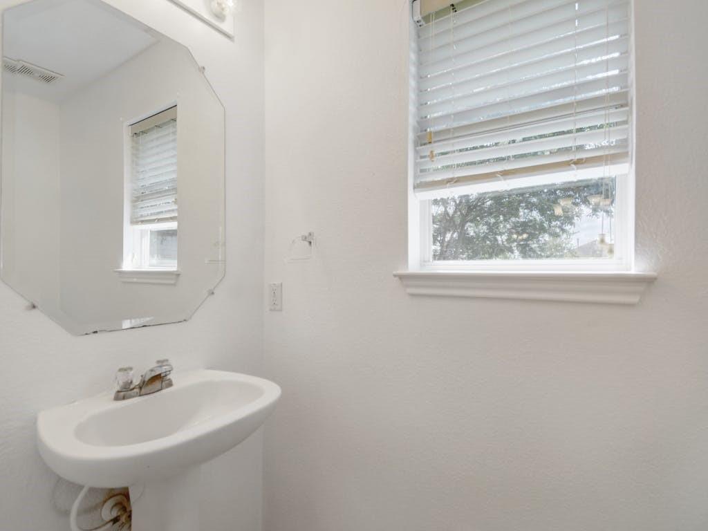 13600 Briarcreek LOOP