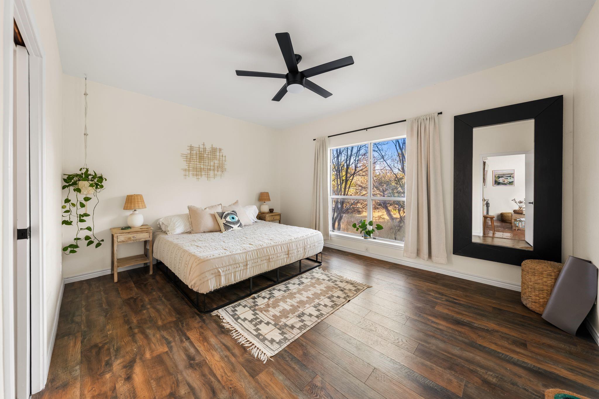 42 La Buena Vista DR