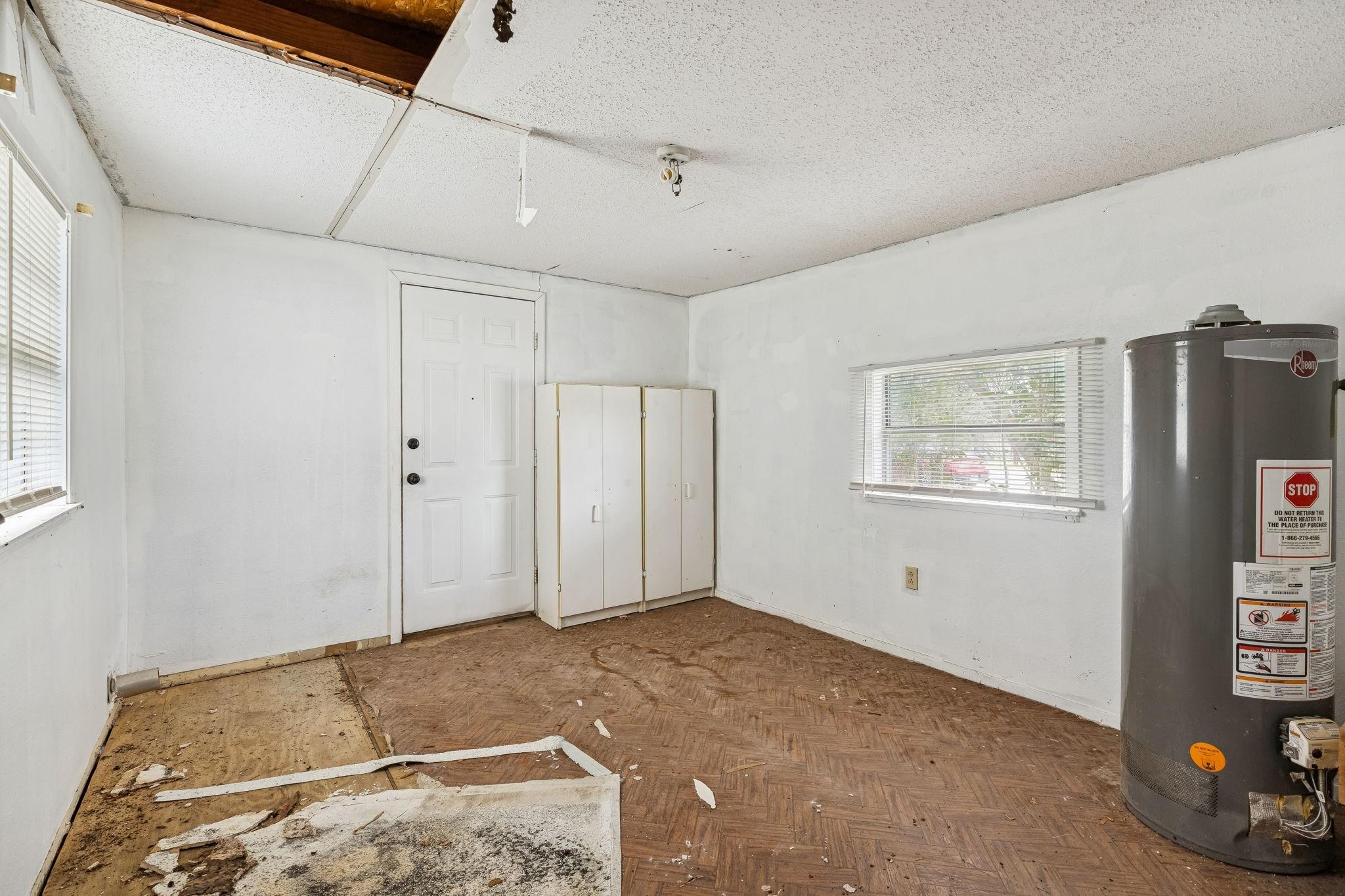 220 S Live Oak Avenue