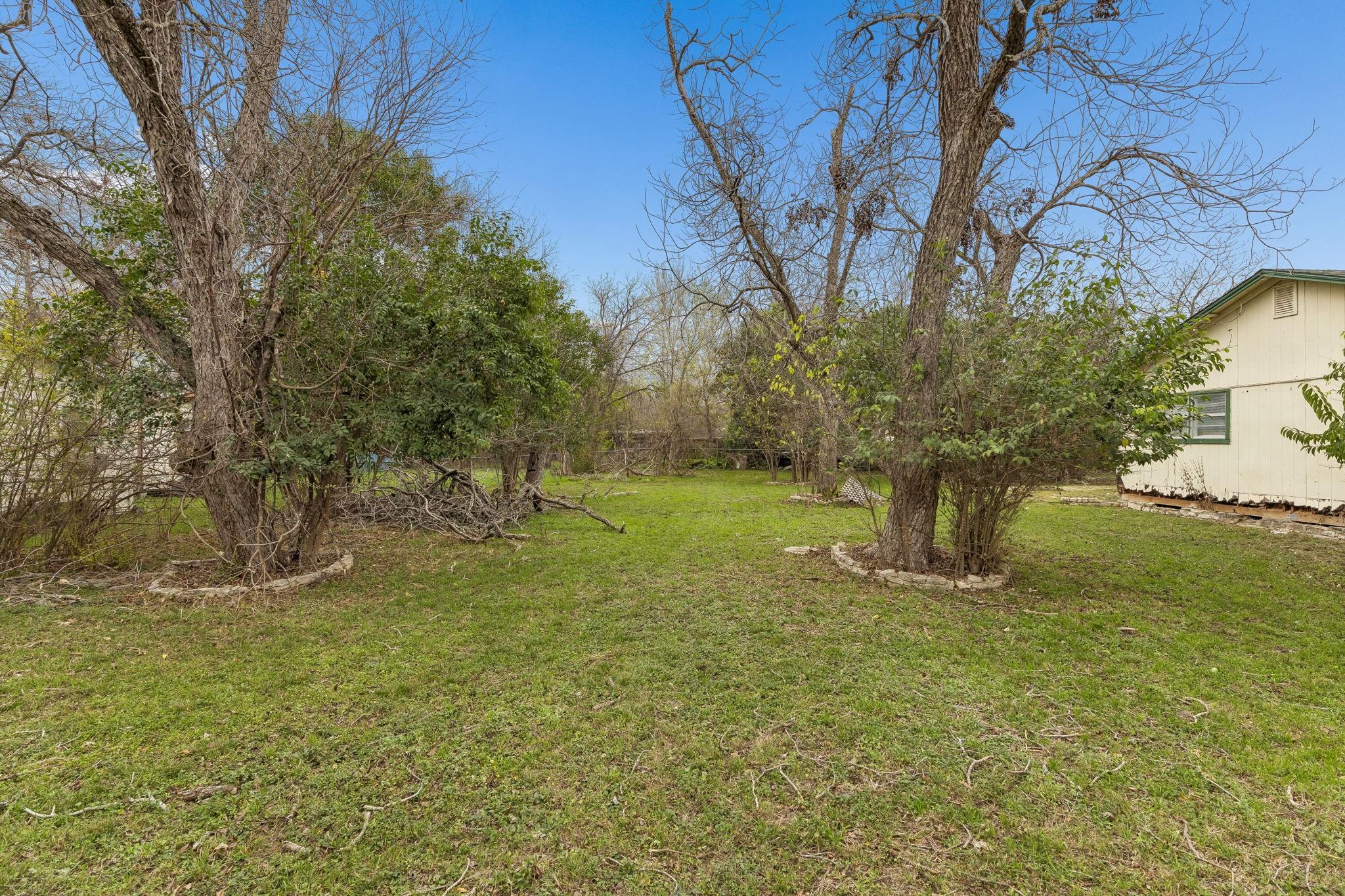 220 S Live Oak Avenue