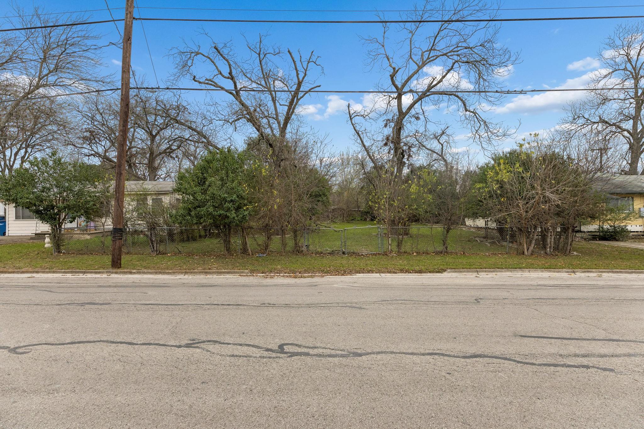 220 S Live Oak Avenue