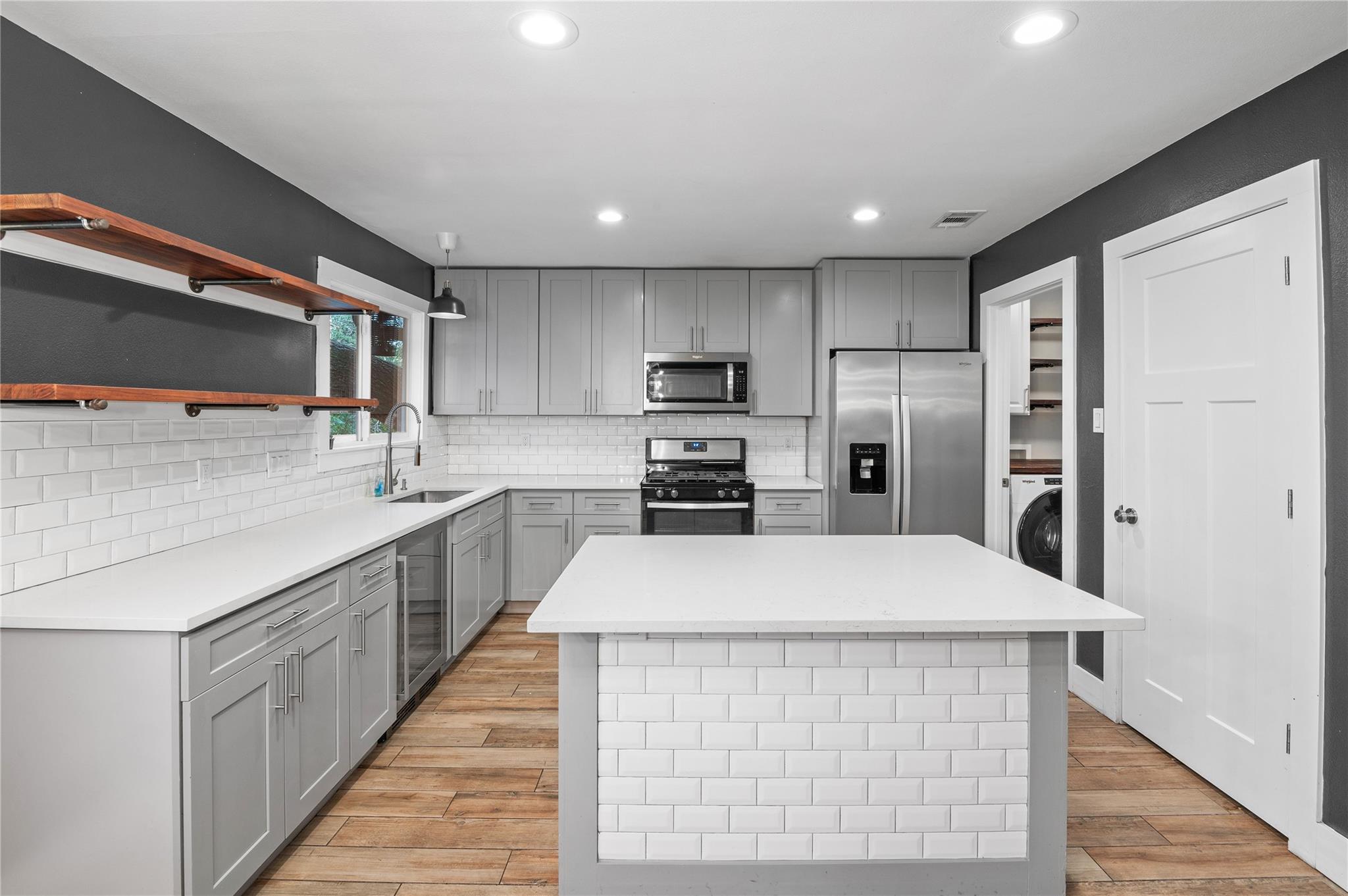 1104 Durham DR, Austin