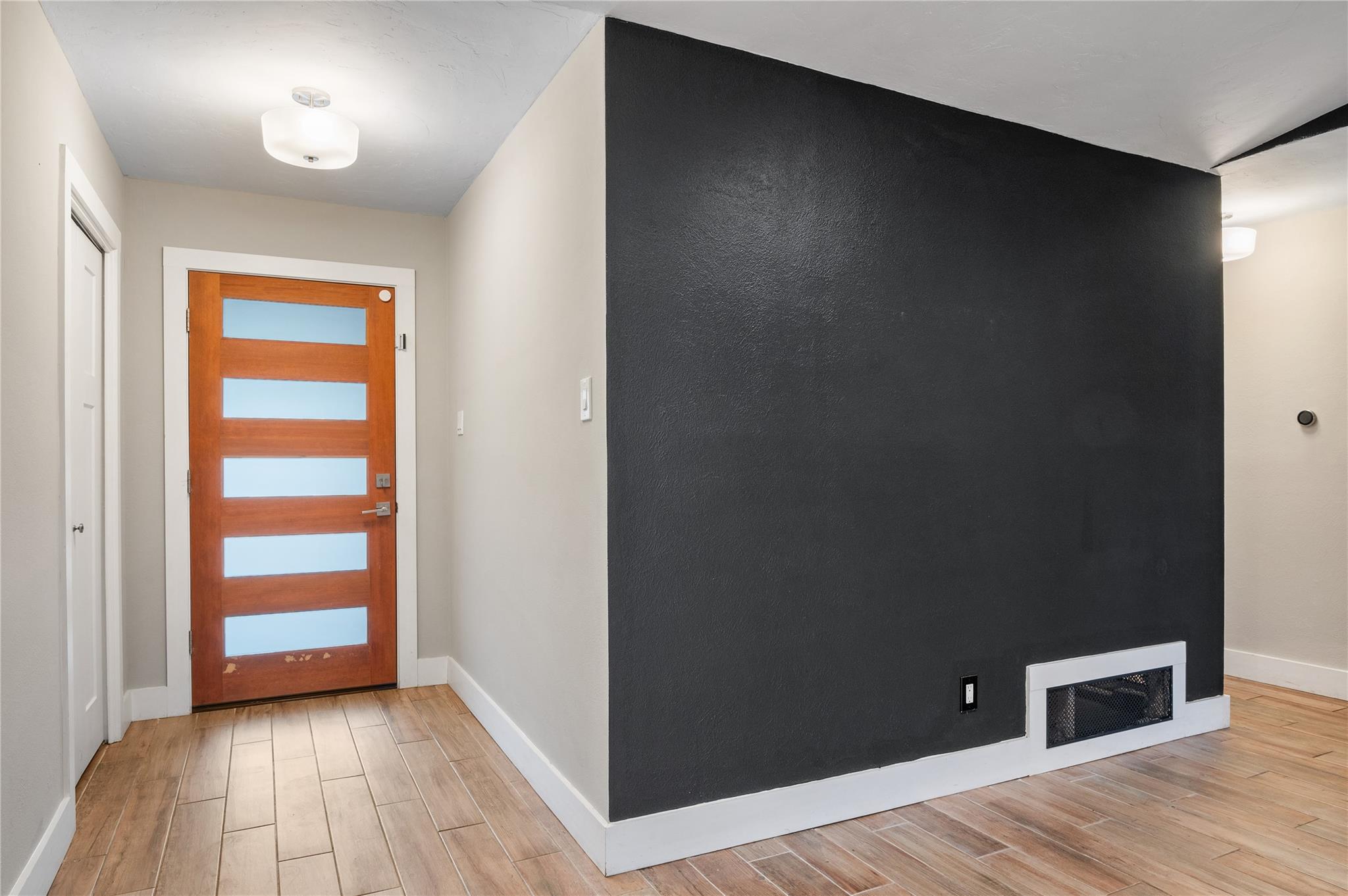 1104 Durham DR, Austin