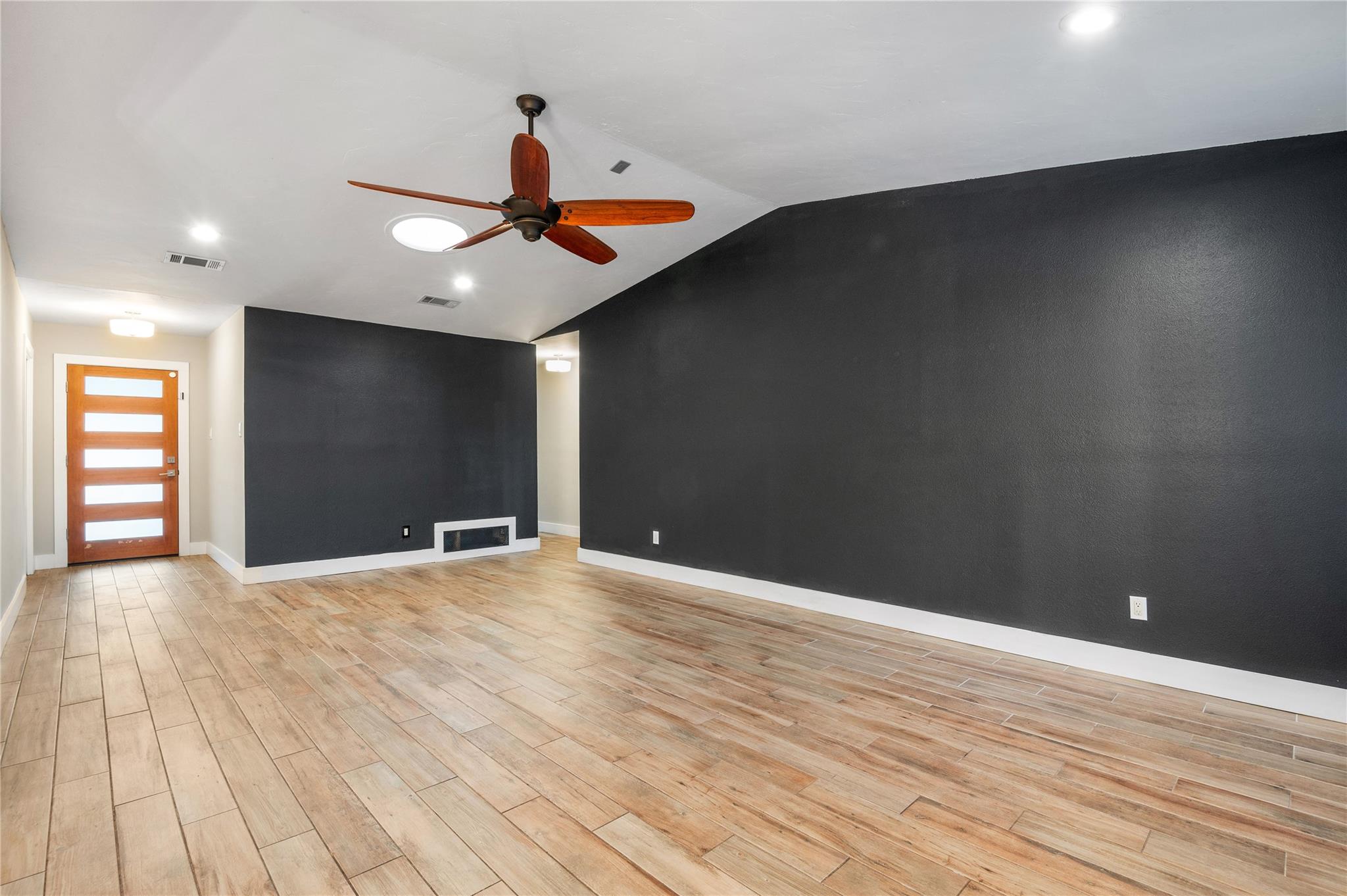 1104 Durham DR, Austin