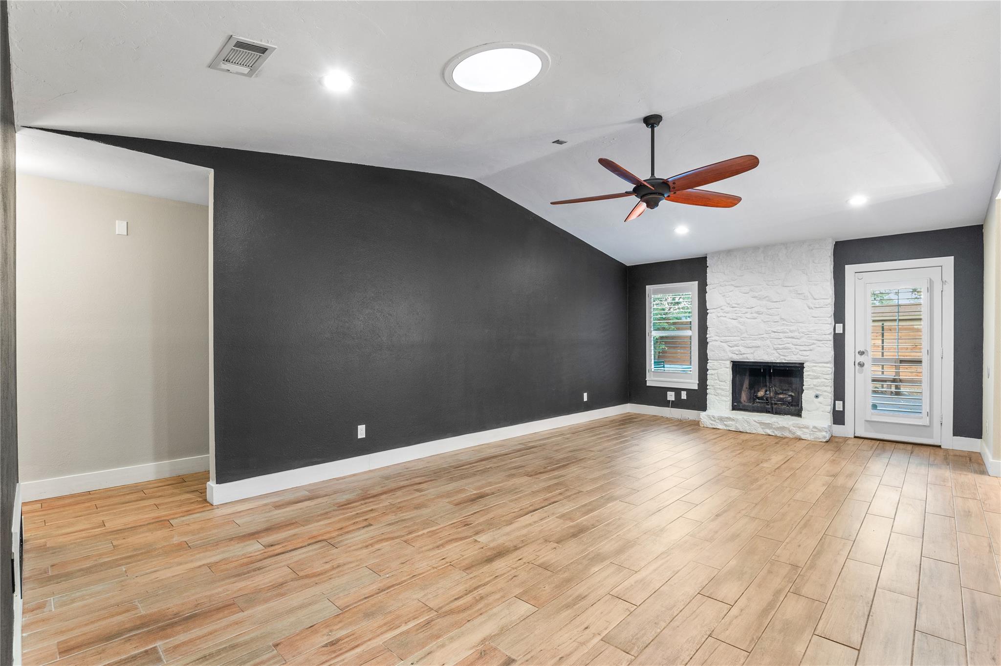 1104 Durham DR, Austin