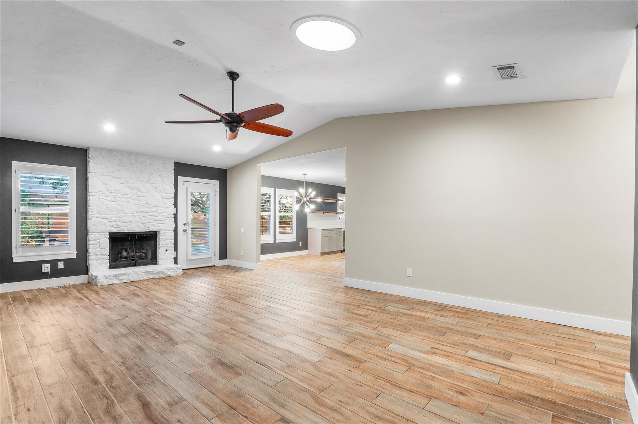 1104 Durham DR, Austin