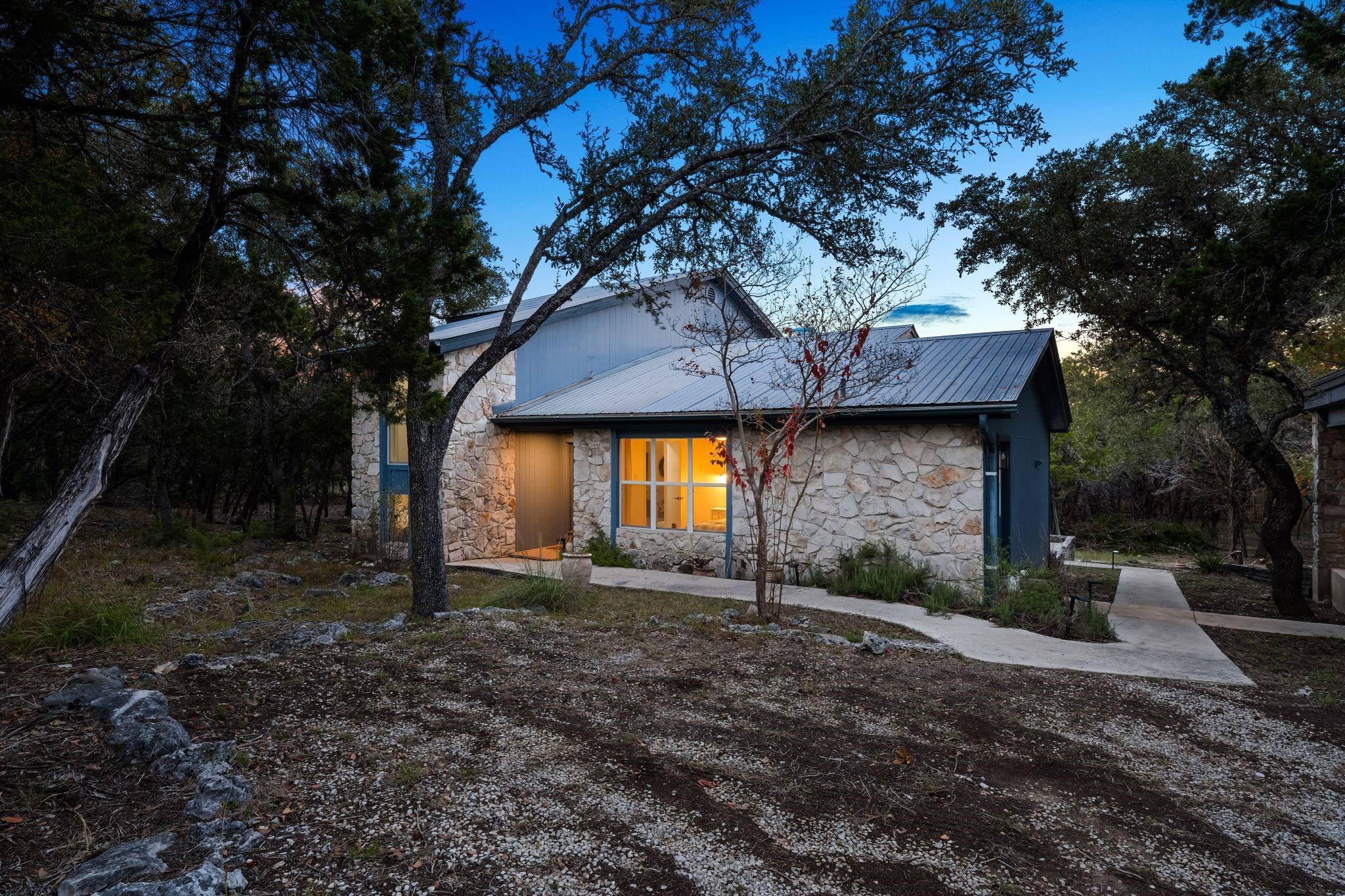 42 La Buena Vista DR