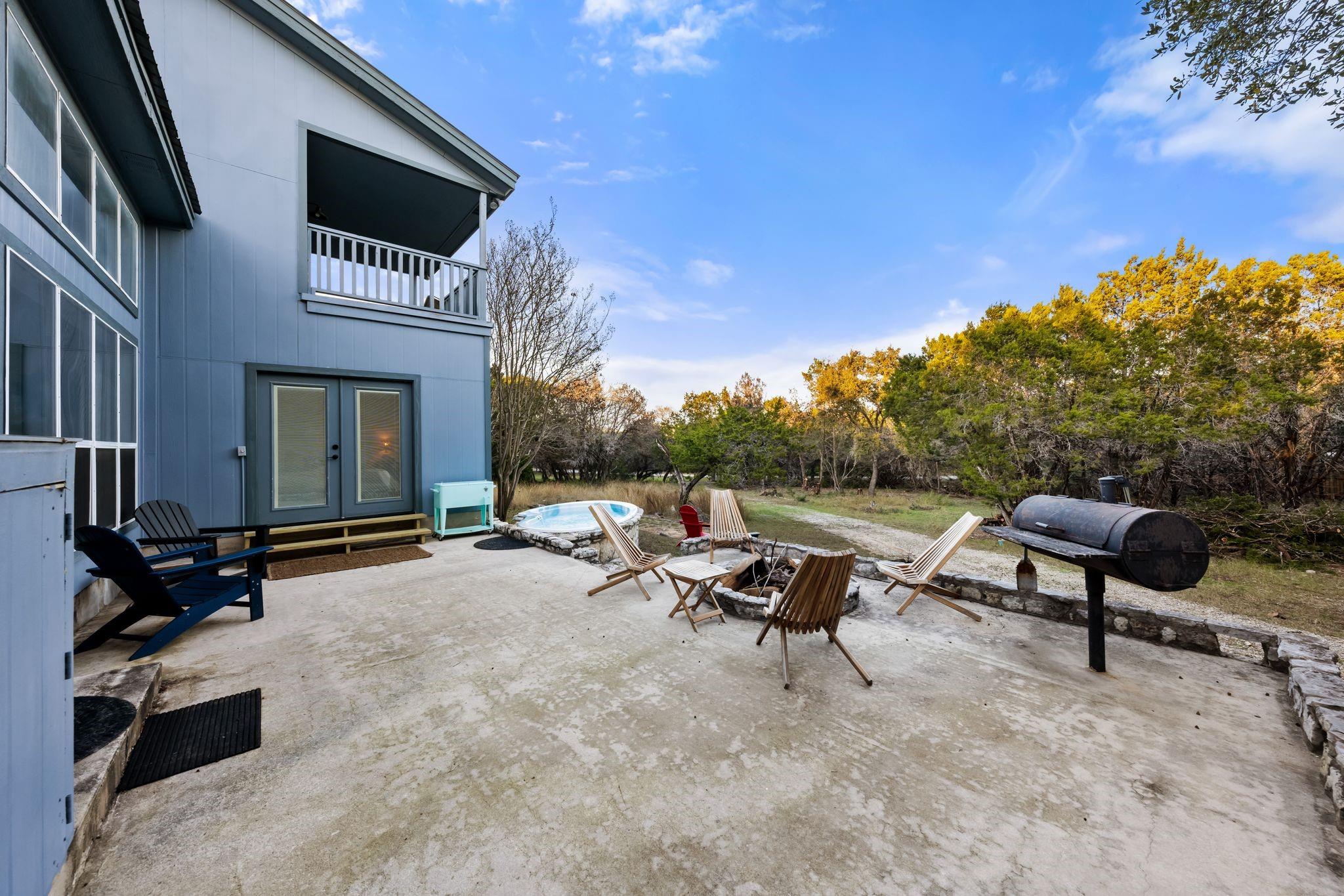 42 La Buena Vista DR