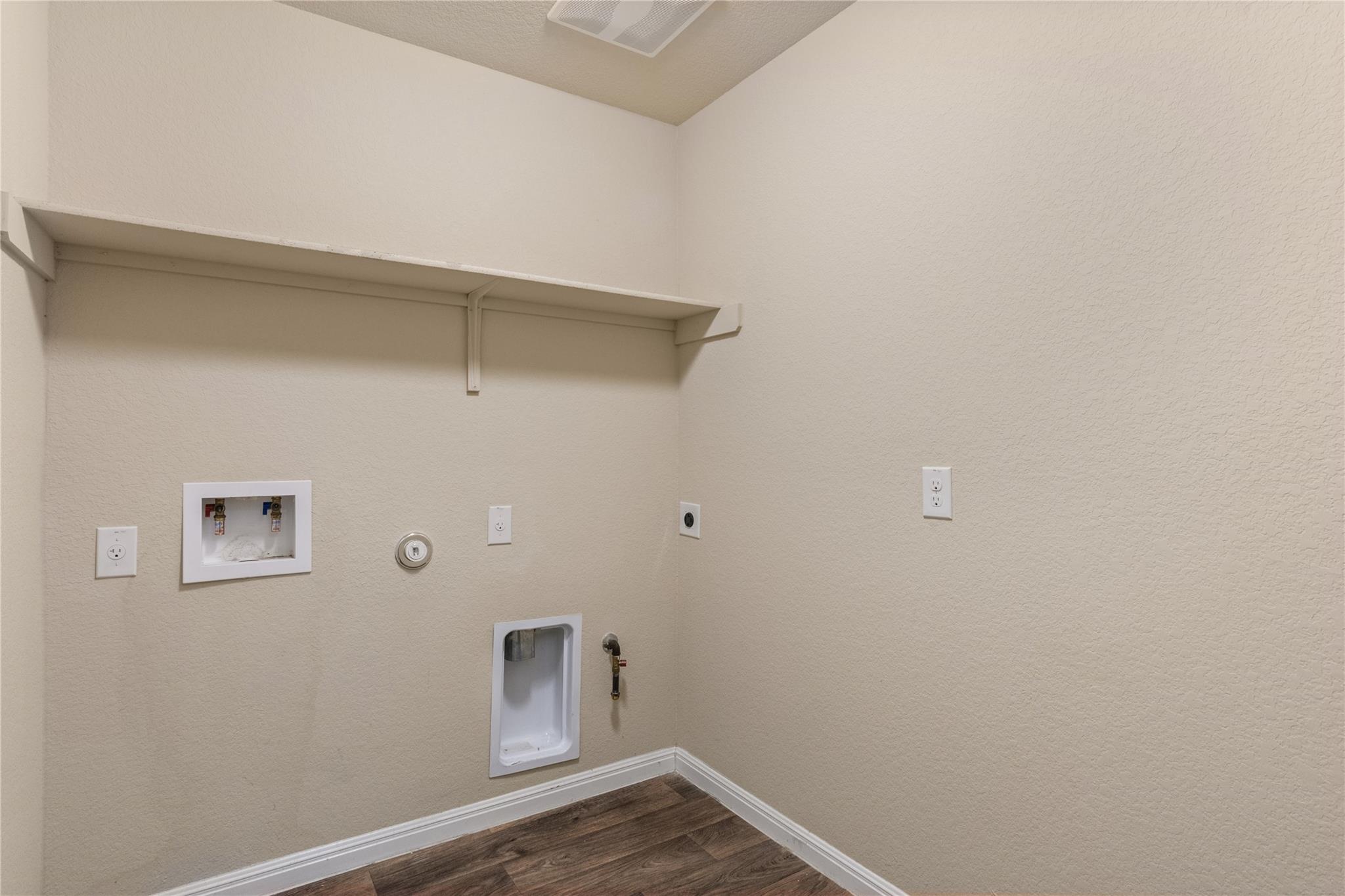 10625 Menominee Falls LN