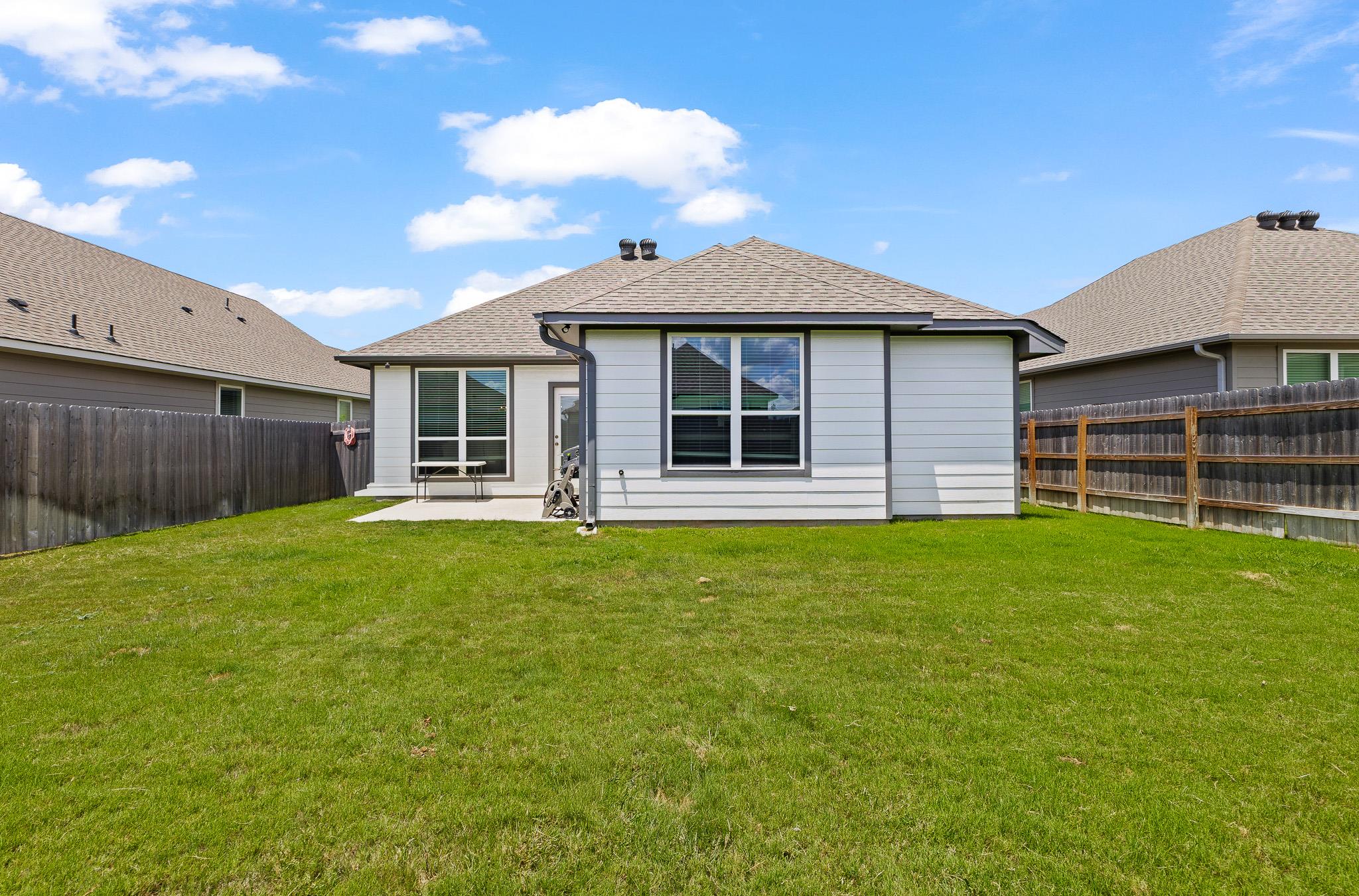 242 Boatright BLVD