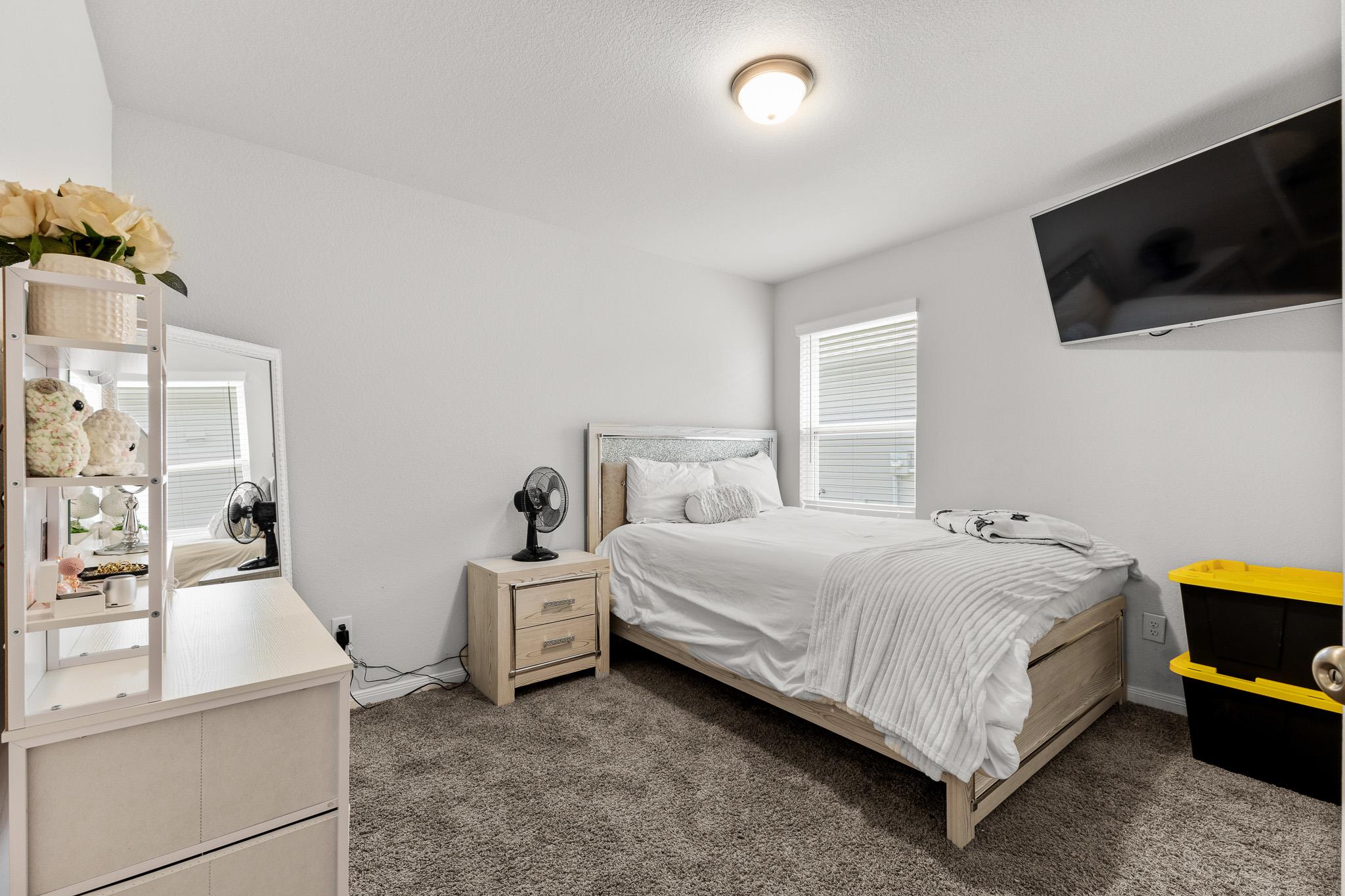 242 Boatright BLVD