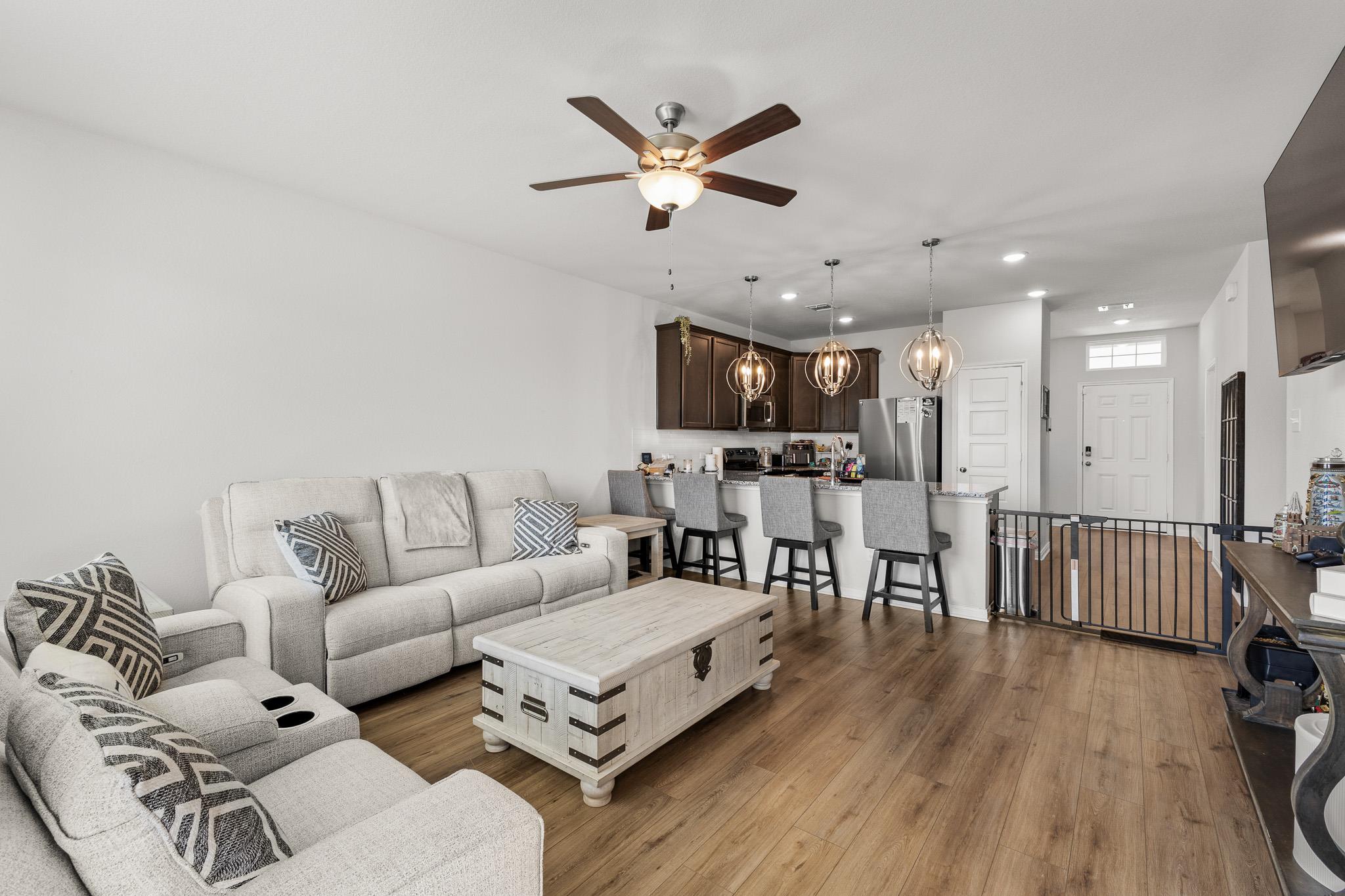242 Boatright BLVD