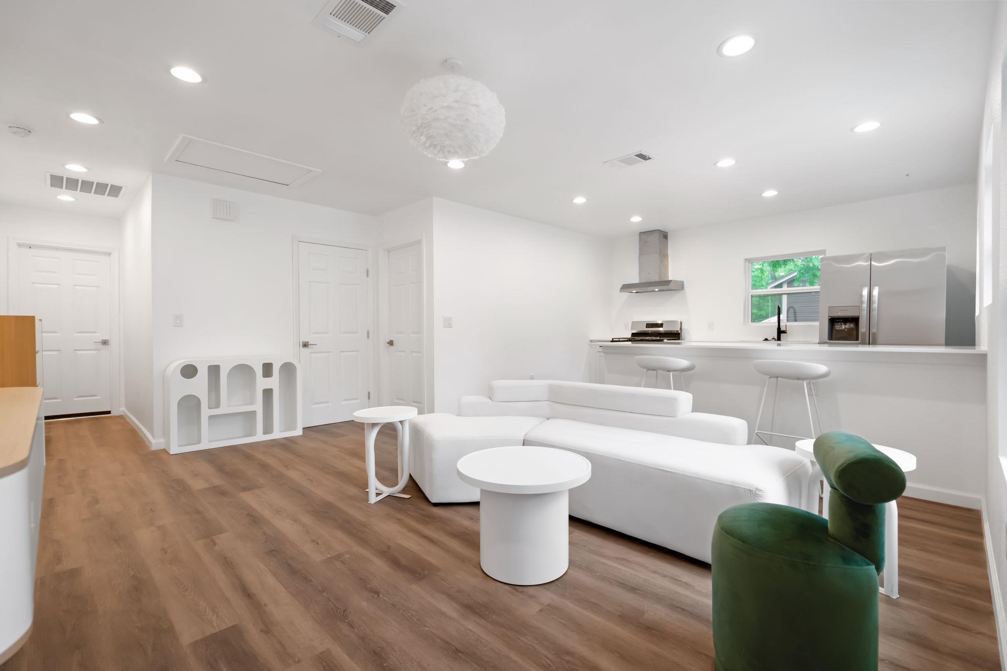 3501 Grayson LN