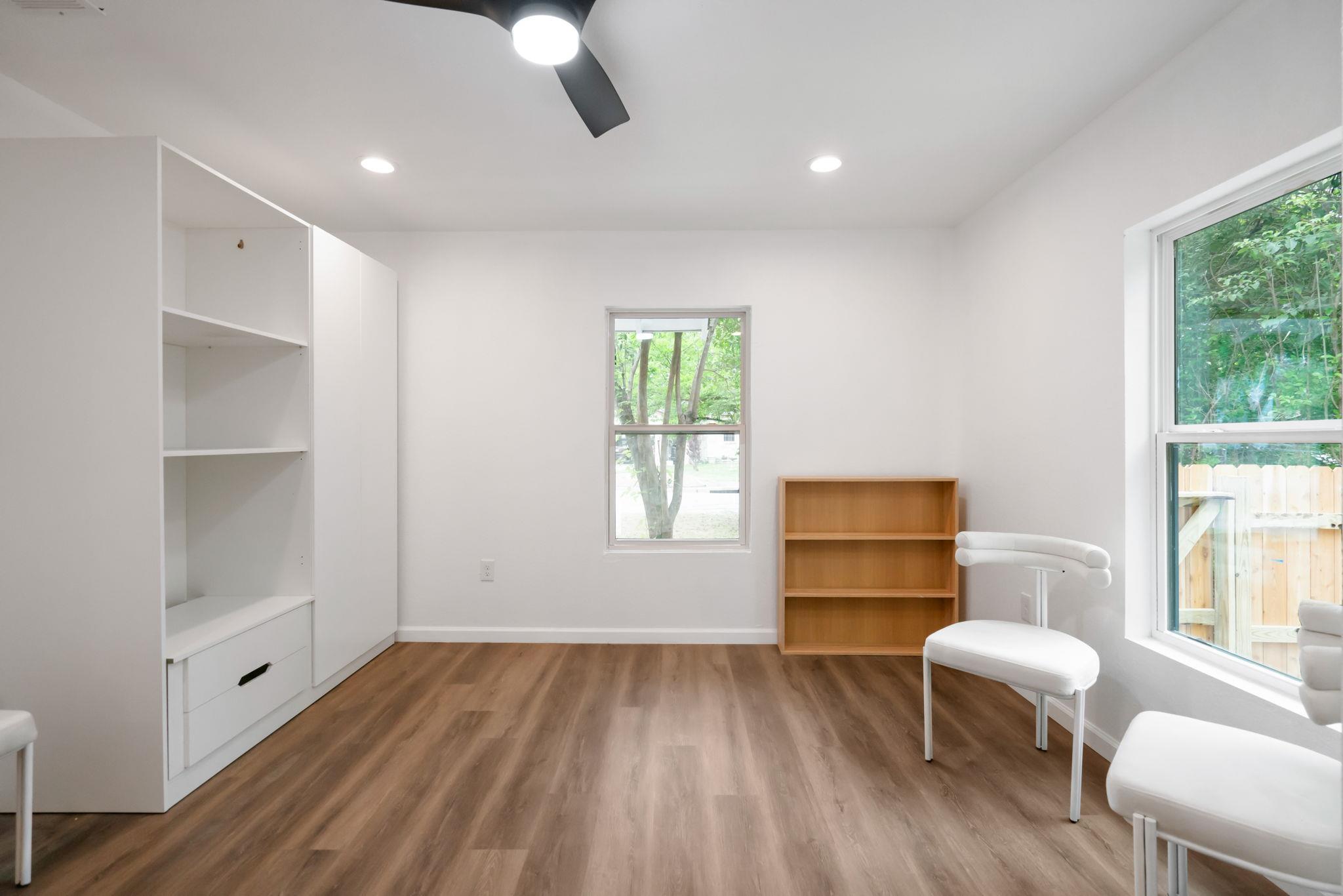 3501 Grayson LN