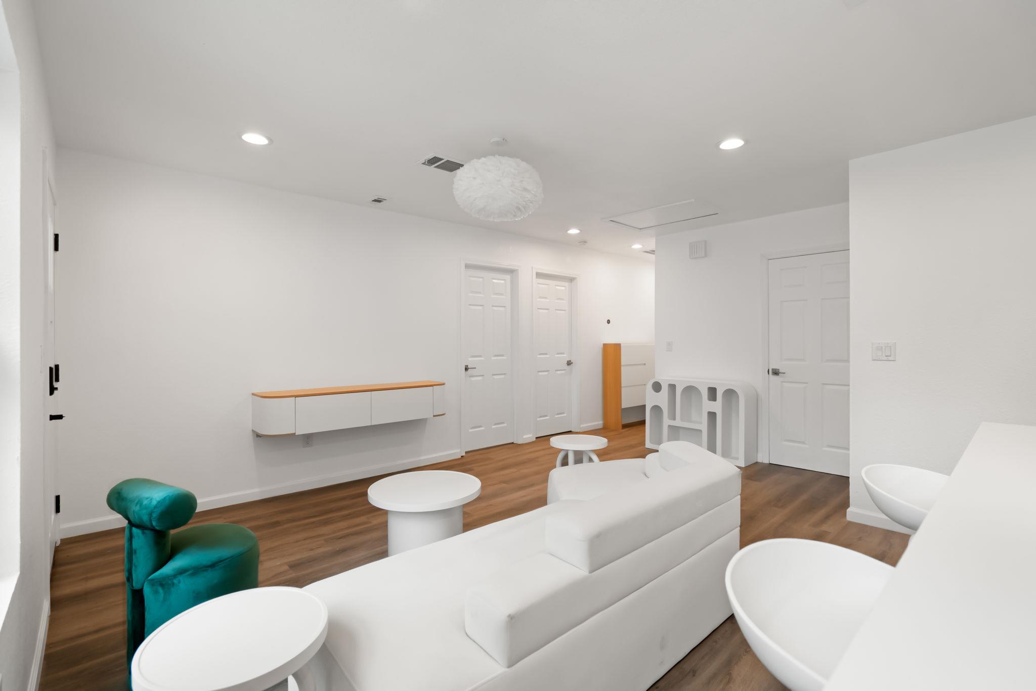 3501 Grayson LN
