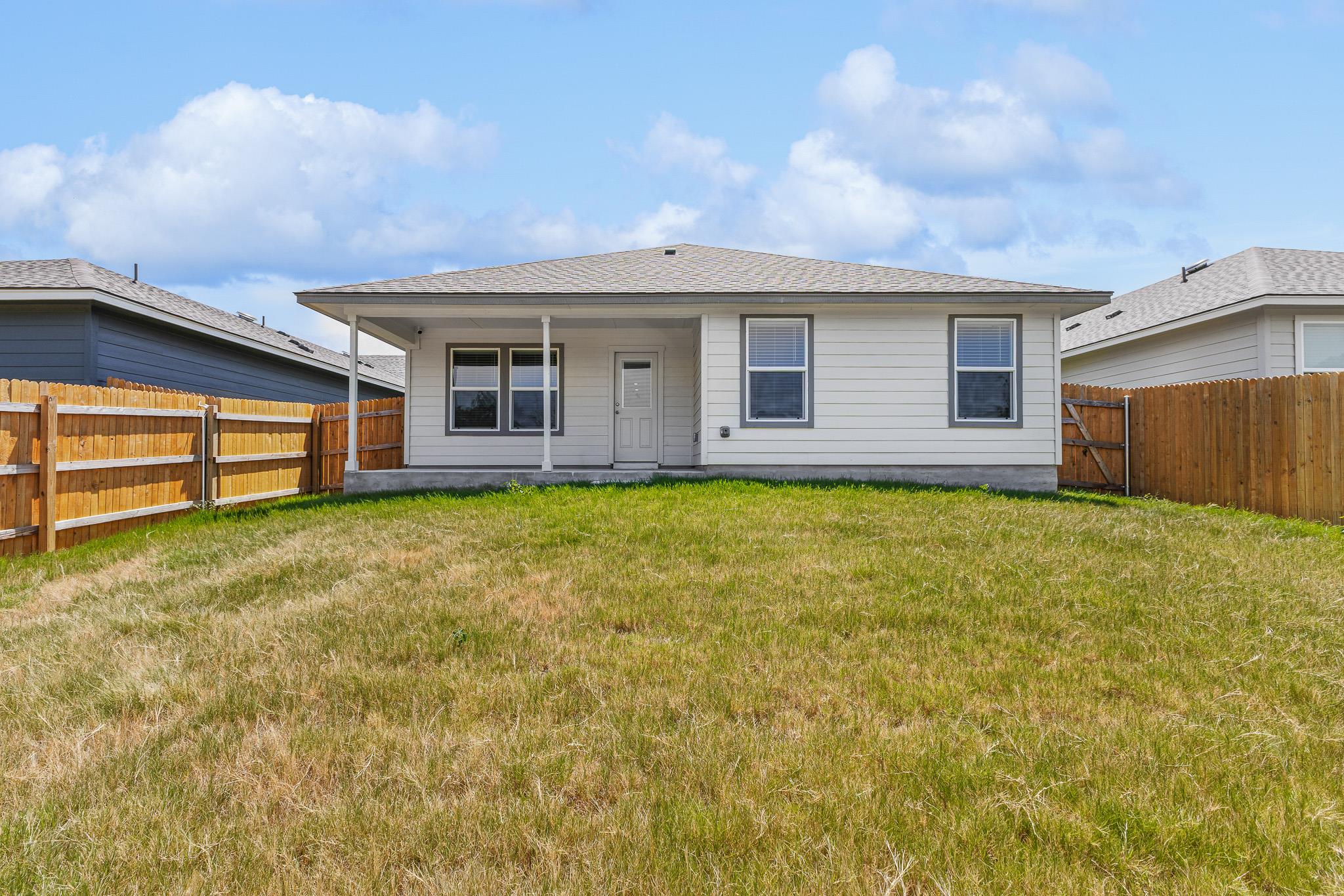 4011 Baerlon