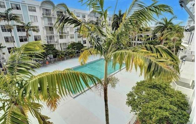 494 NW 165th St Rd # 504 Unit: C-504