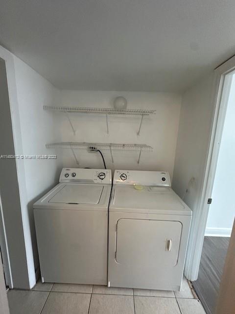 494 NW 165th St Rd # 504 Unit: C-504