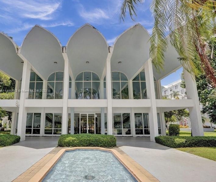 494 NW 165th St Rd # 504 Unit: C-504