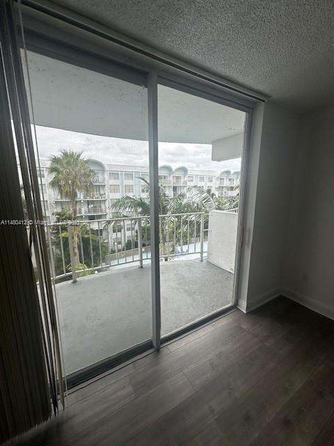 494 NW 165th St Rd # 504 Unit: C-504