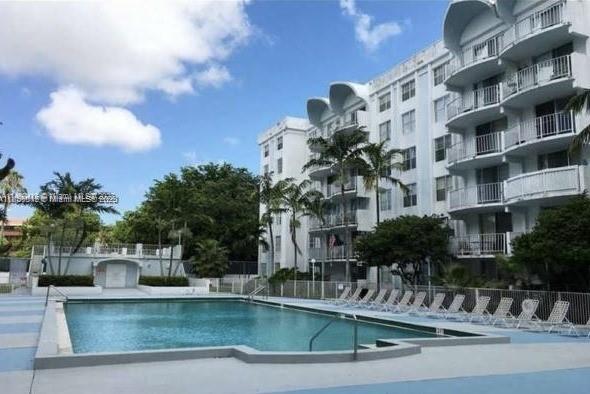 494 NW 165th St Rd # 504 Unit: C-504