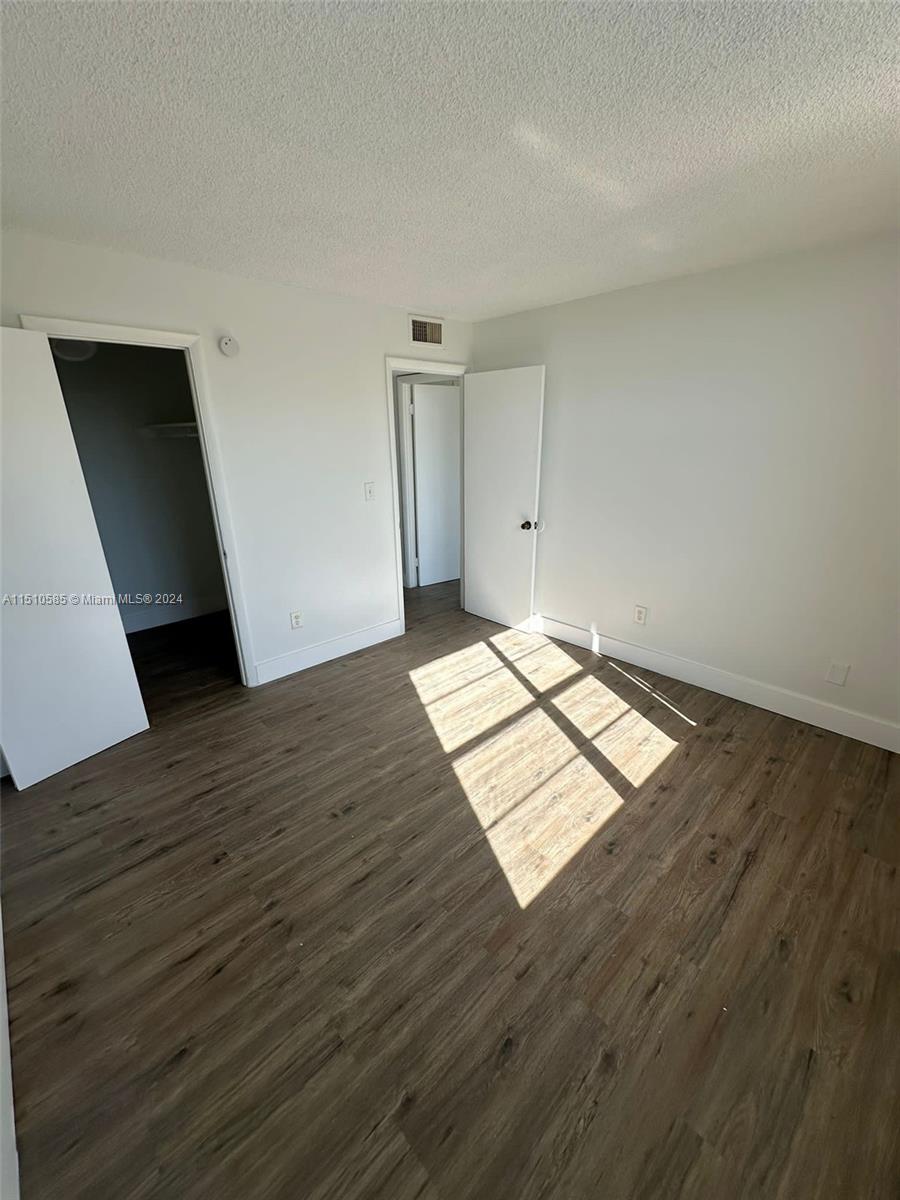 492 NW 165th St Rd # 415 Unit: C-415