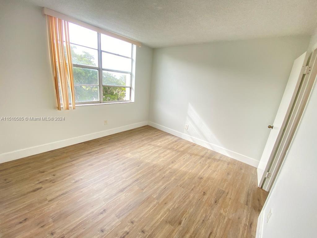 492 NW 165th St Rd # 415 Unit: C-415