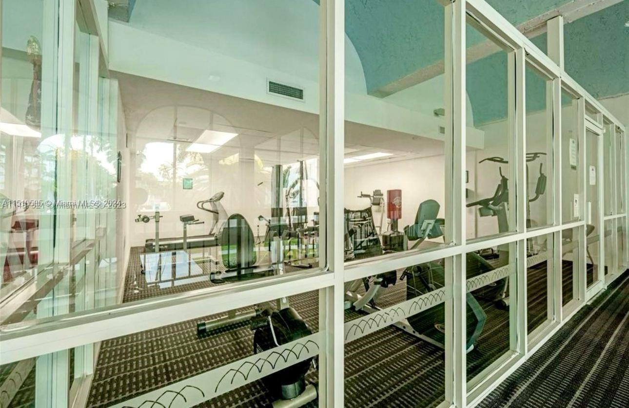 492 NW 165th St Rd # 415 Unit: C-415