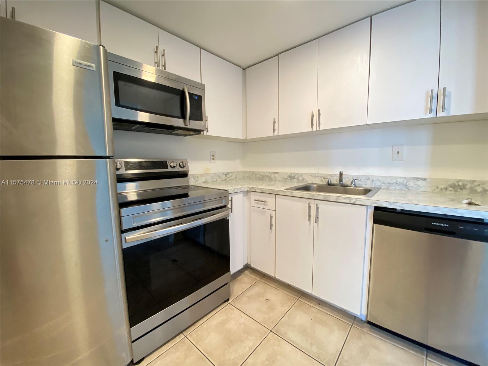 492 NW 165th St Rd # C316