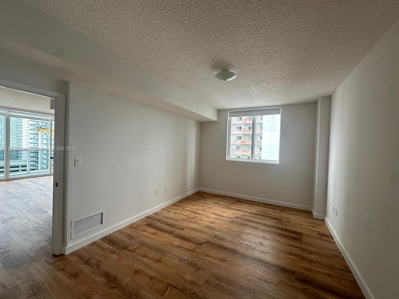 601 NE 23rd St Unit: PH02