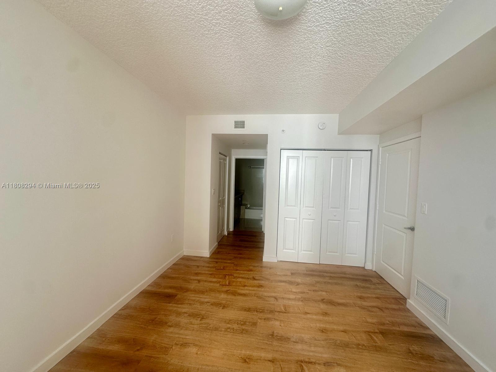 601 NE 23rd St Unit: PH02