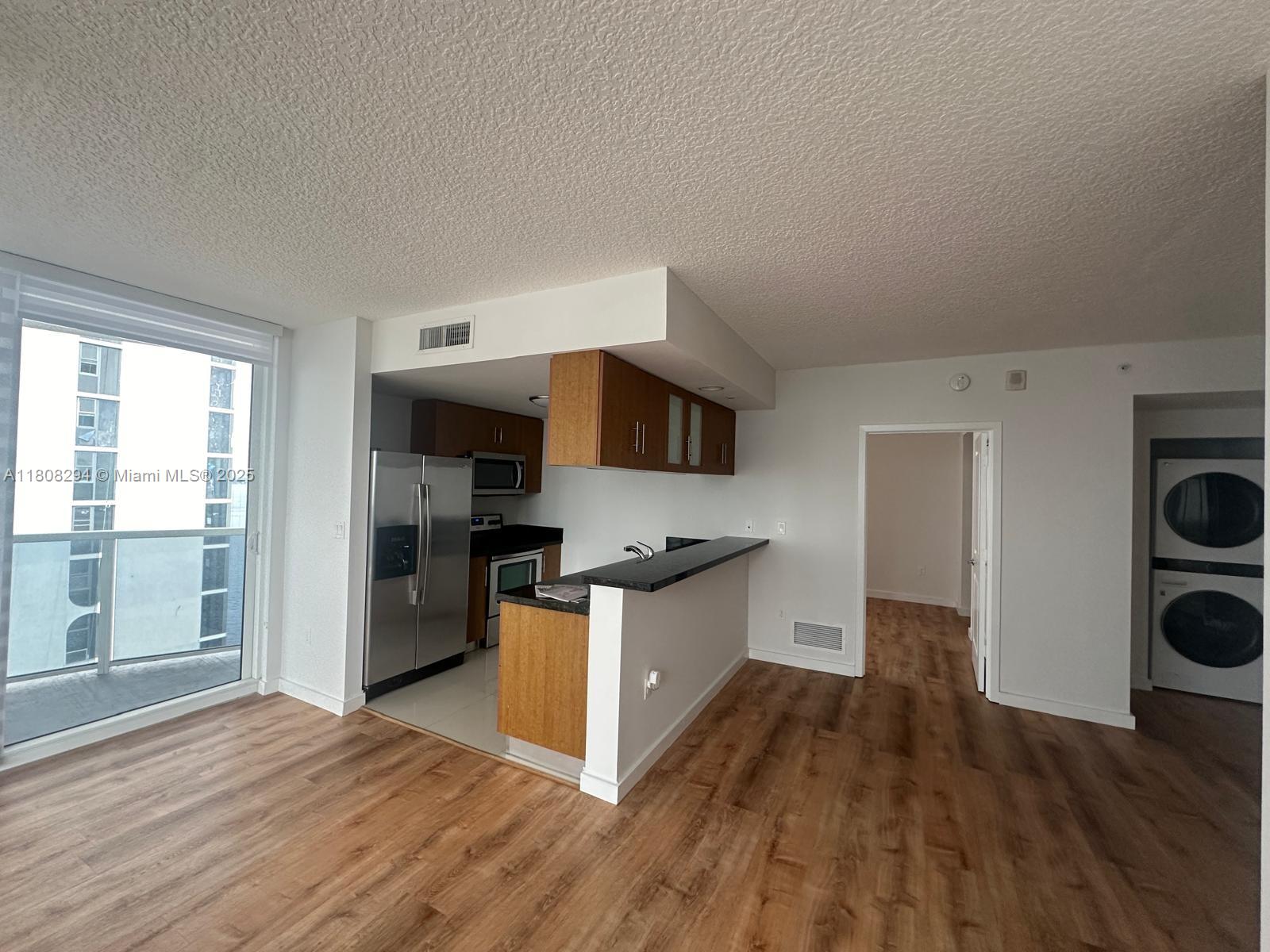 601 NE 23rd St Unit: PH02