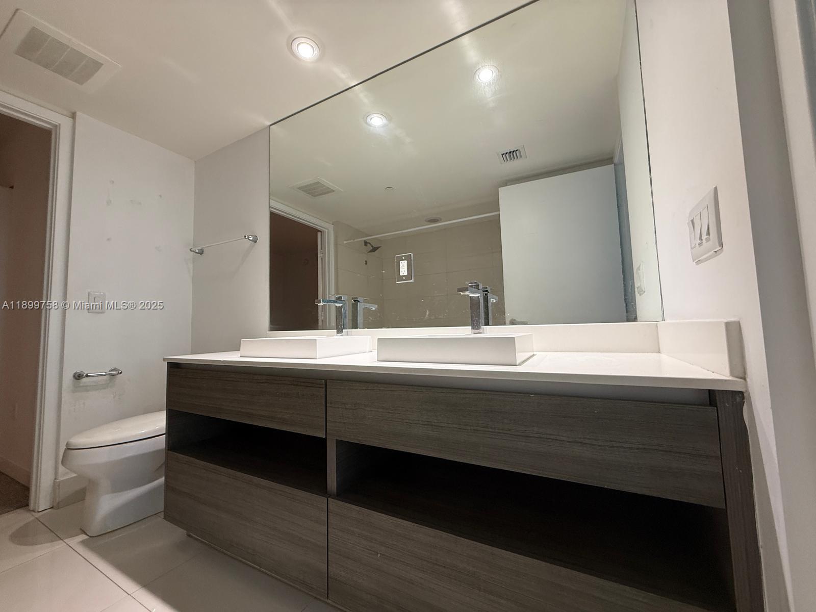 1100 S Miami Ave # 2303, Miami Unit: 2303