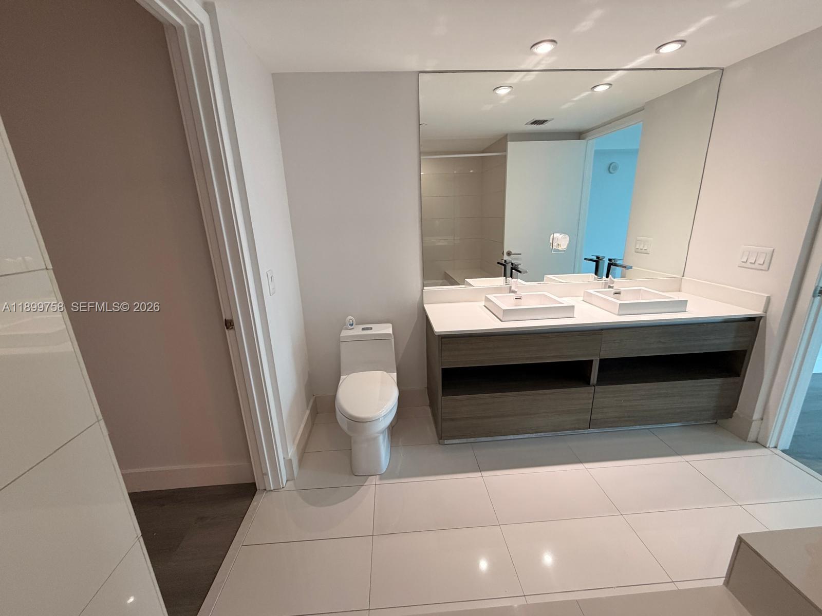 1100 S Miami Ave # 2303, Miami Unit: 2303