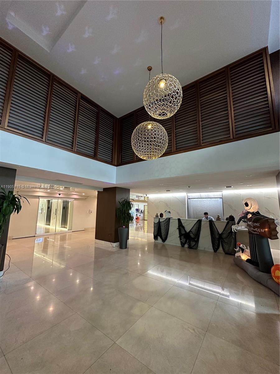 540 Brickell Key Dr # 1706