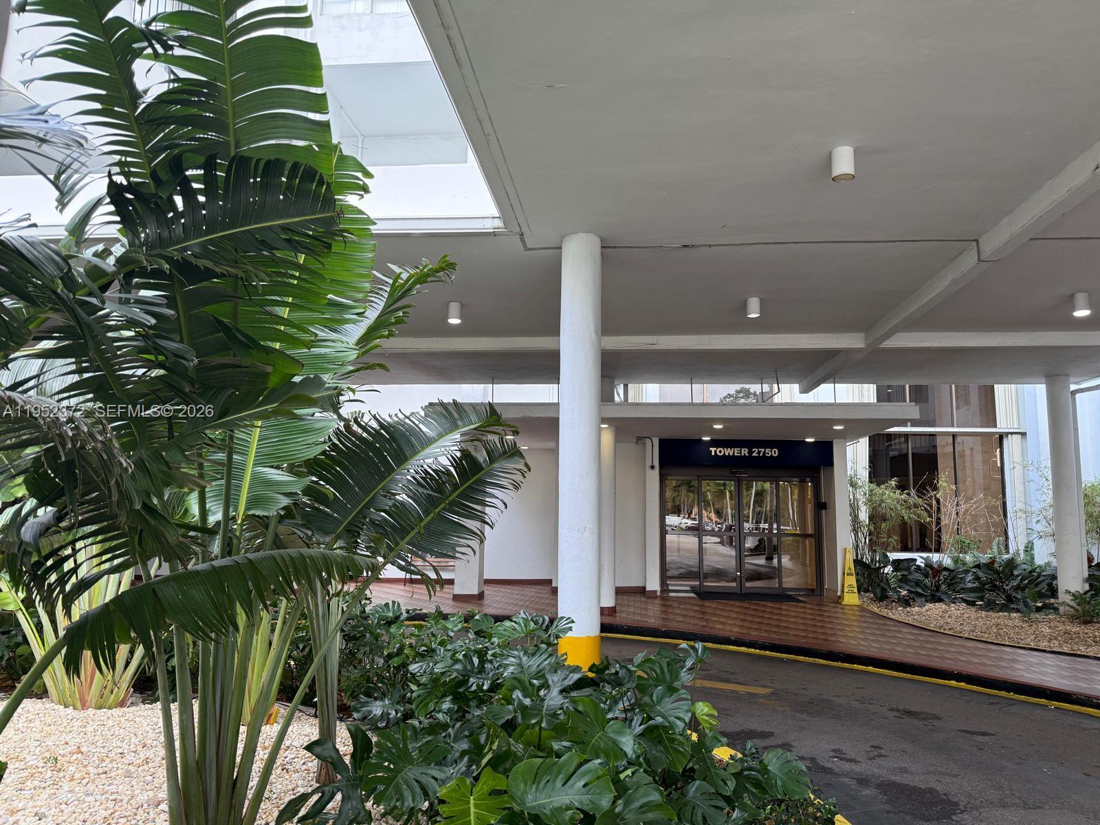 2750 NE 183rd St # 1201