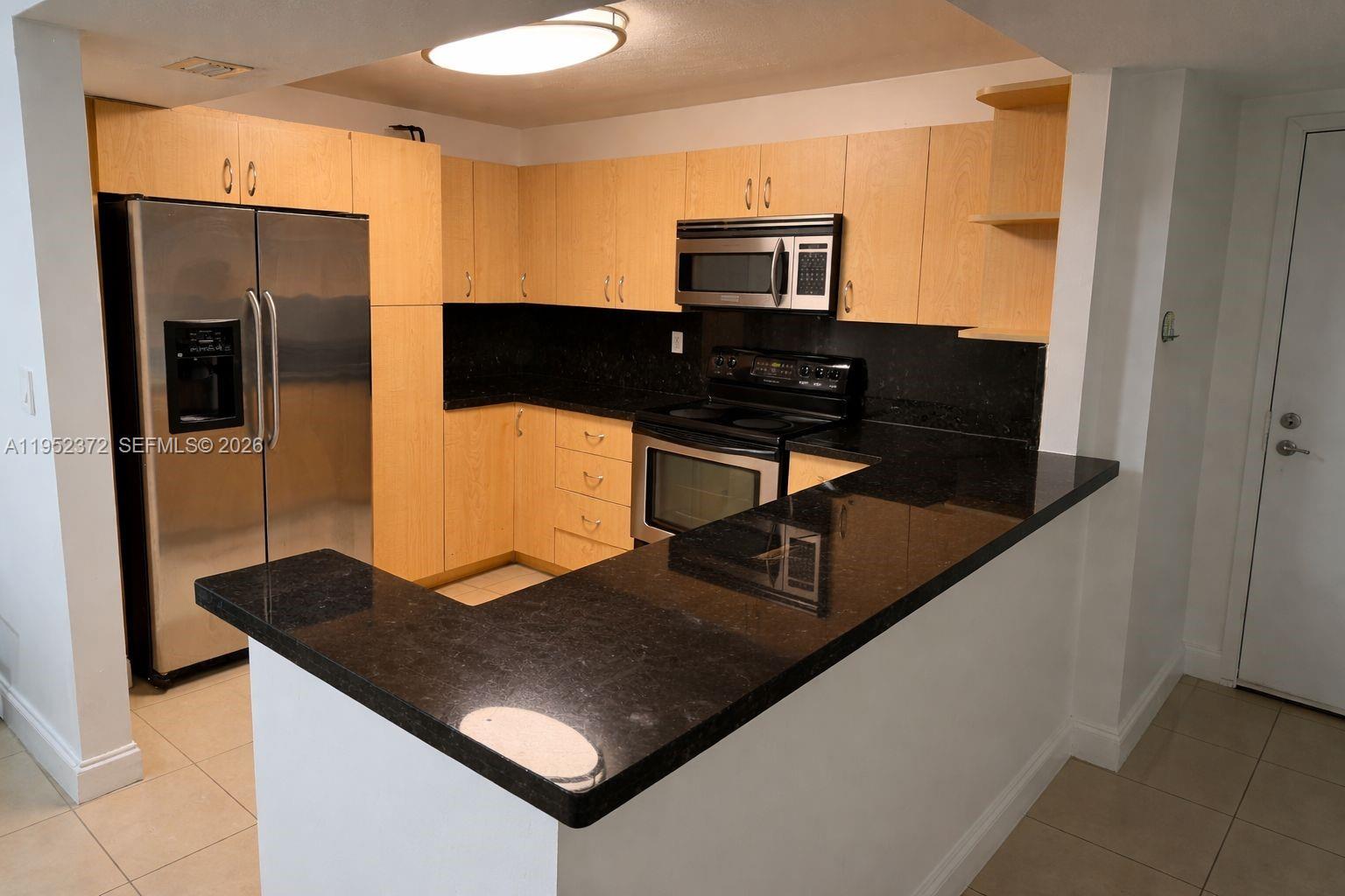 2750 NE 183rd St # 1201