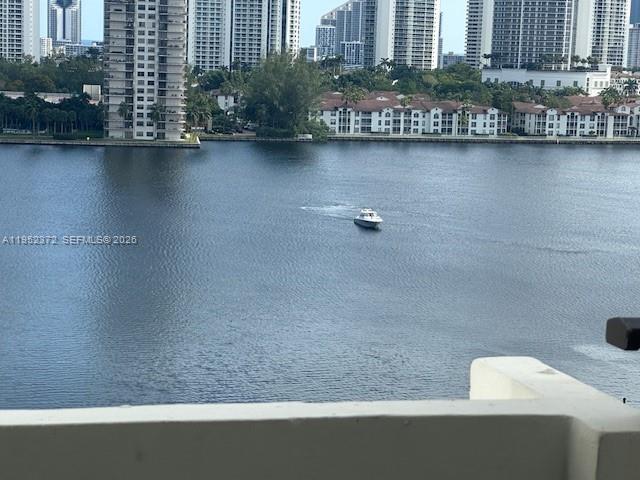 2750 NE 183rd St # 1201