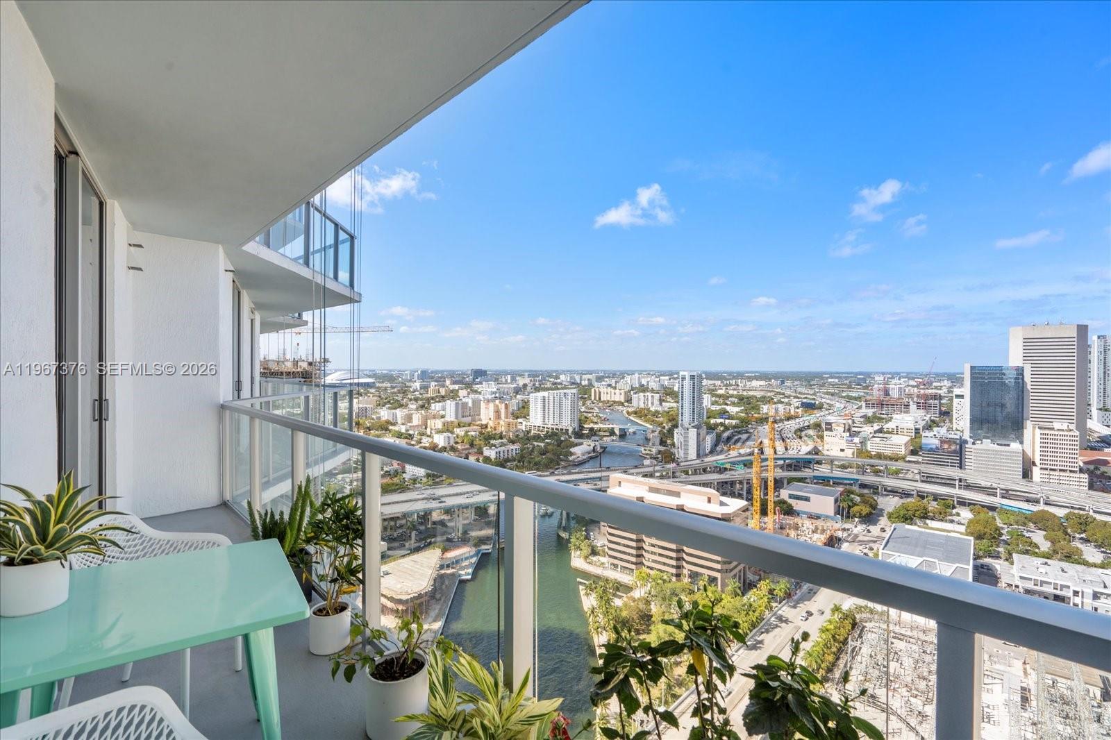 185 SW 7 St # 3407