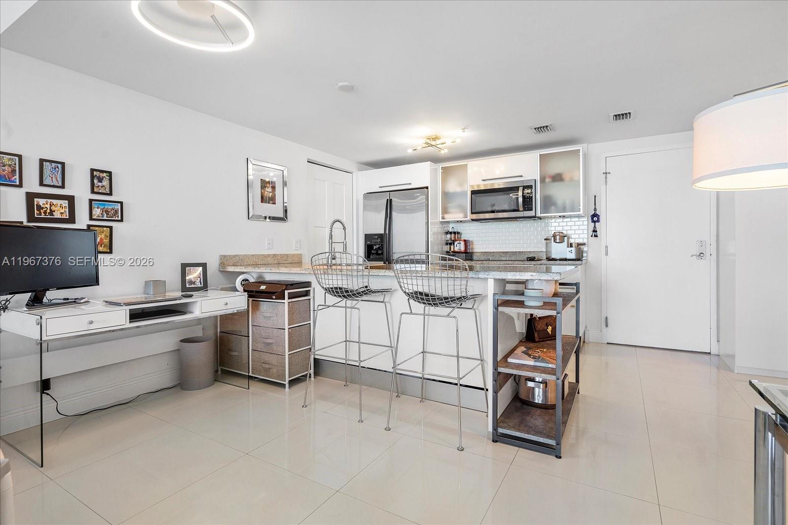 185 SW 7 St # 3407