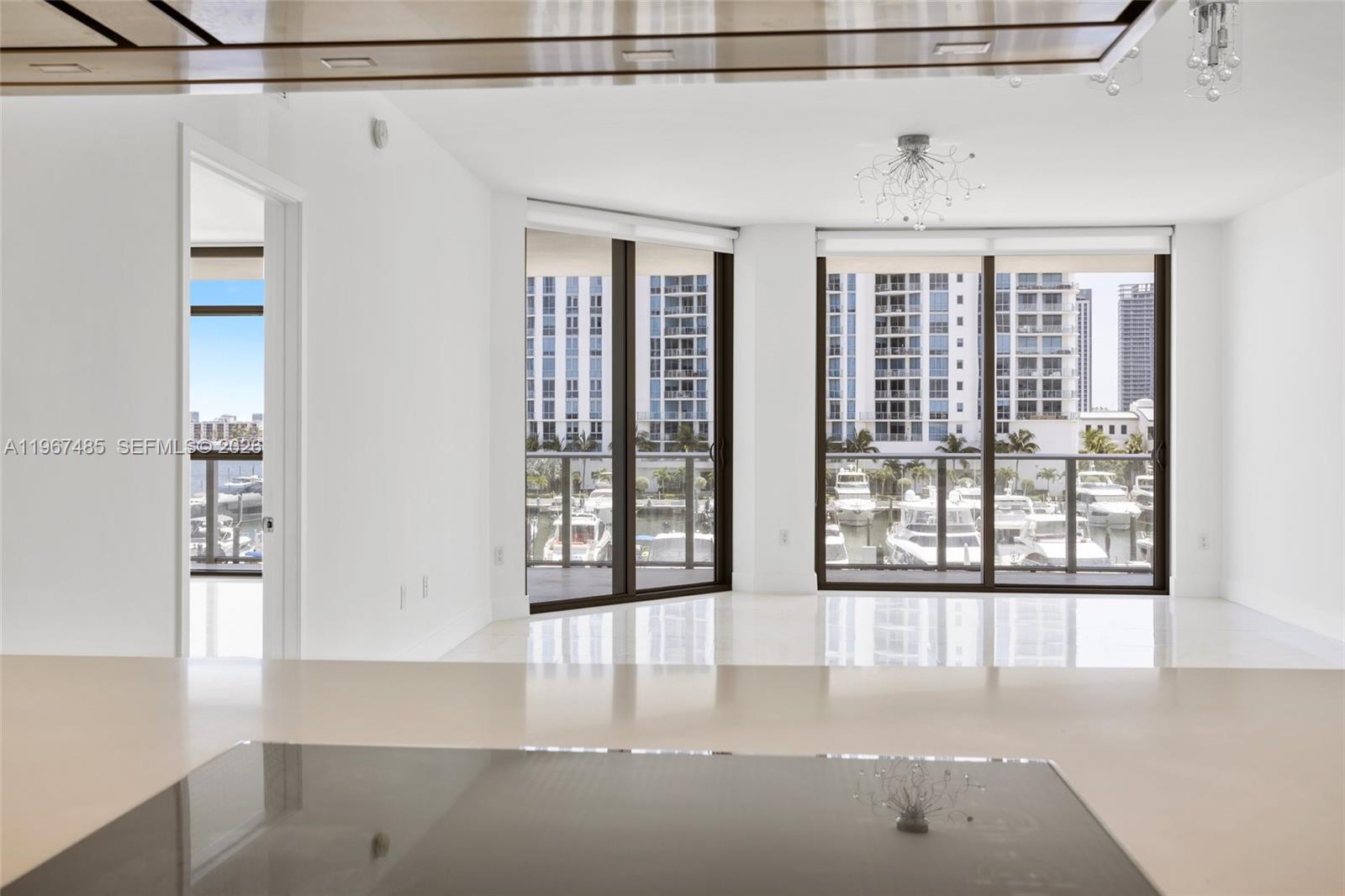 17301 Biscayne Blvd # 305