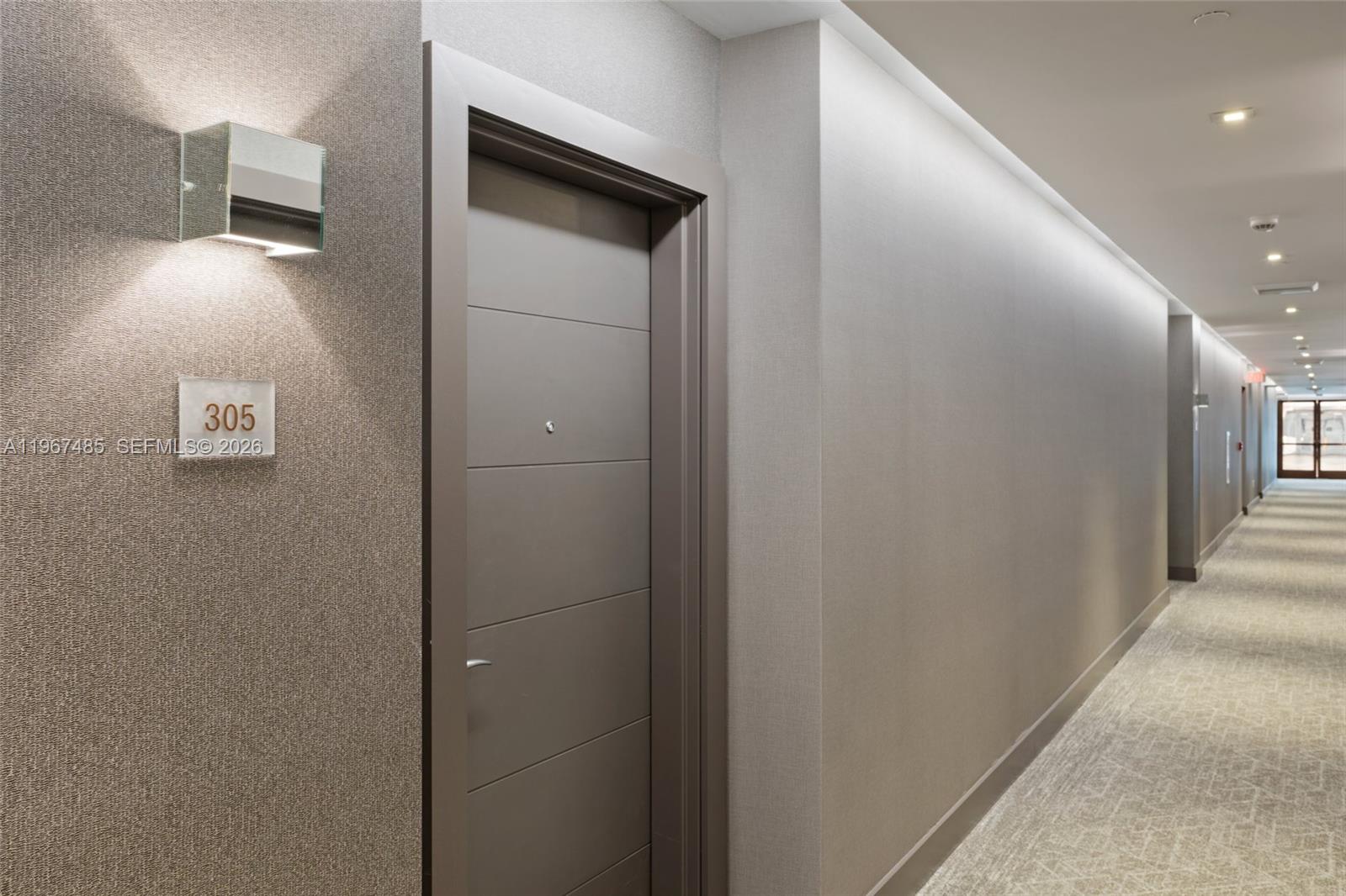 17301 Biscayne Blvd # 305